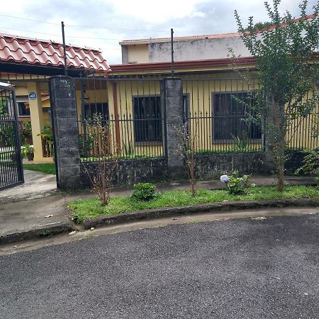 Casa Lorin Lägenhet Río Segundo Exteriör bild